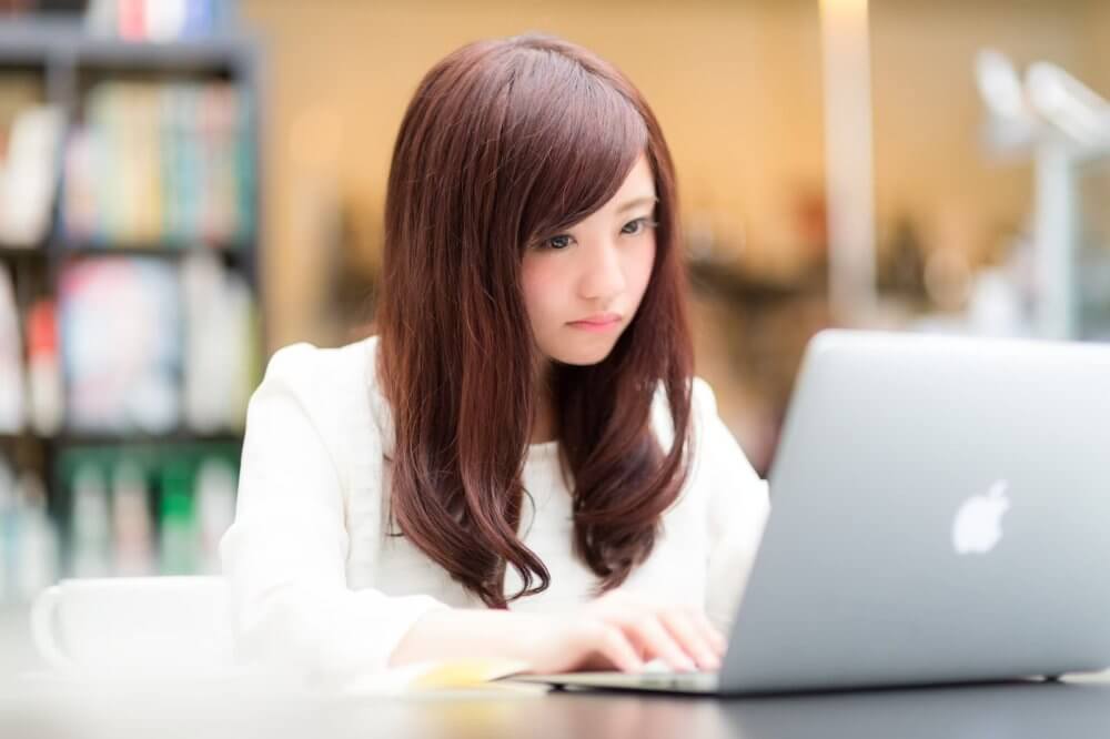 【朗報】仕事中のネットサーフィンで作業効率がアップ！？職場で2ちゃんねるを見れる時代が来る？