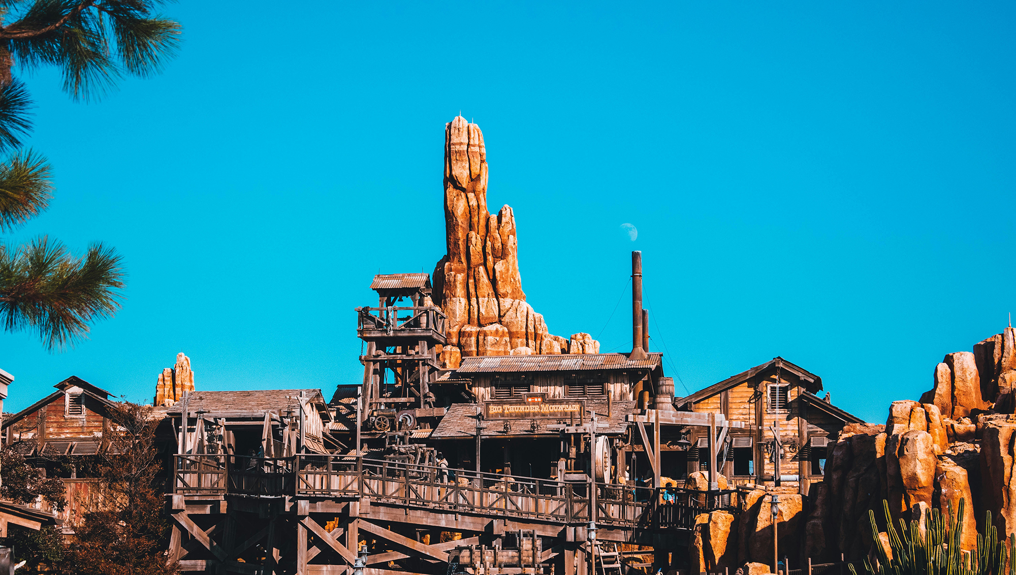 東京ディズニーランドのビッグサンダーマウンテン