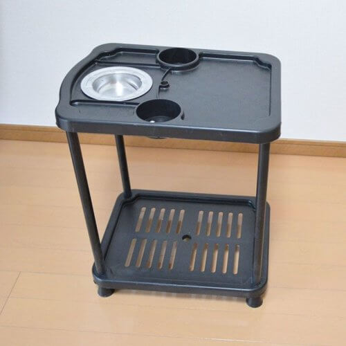 ドリンクホルダー付きのサイドテーブル