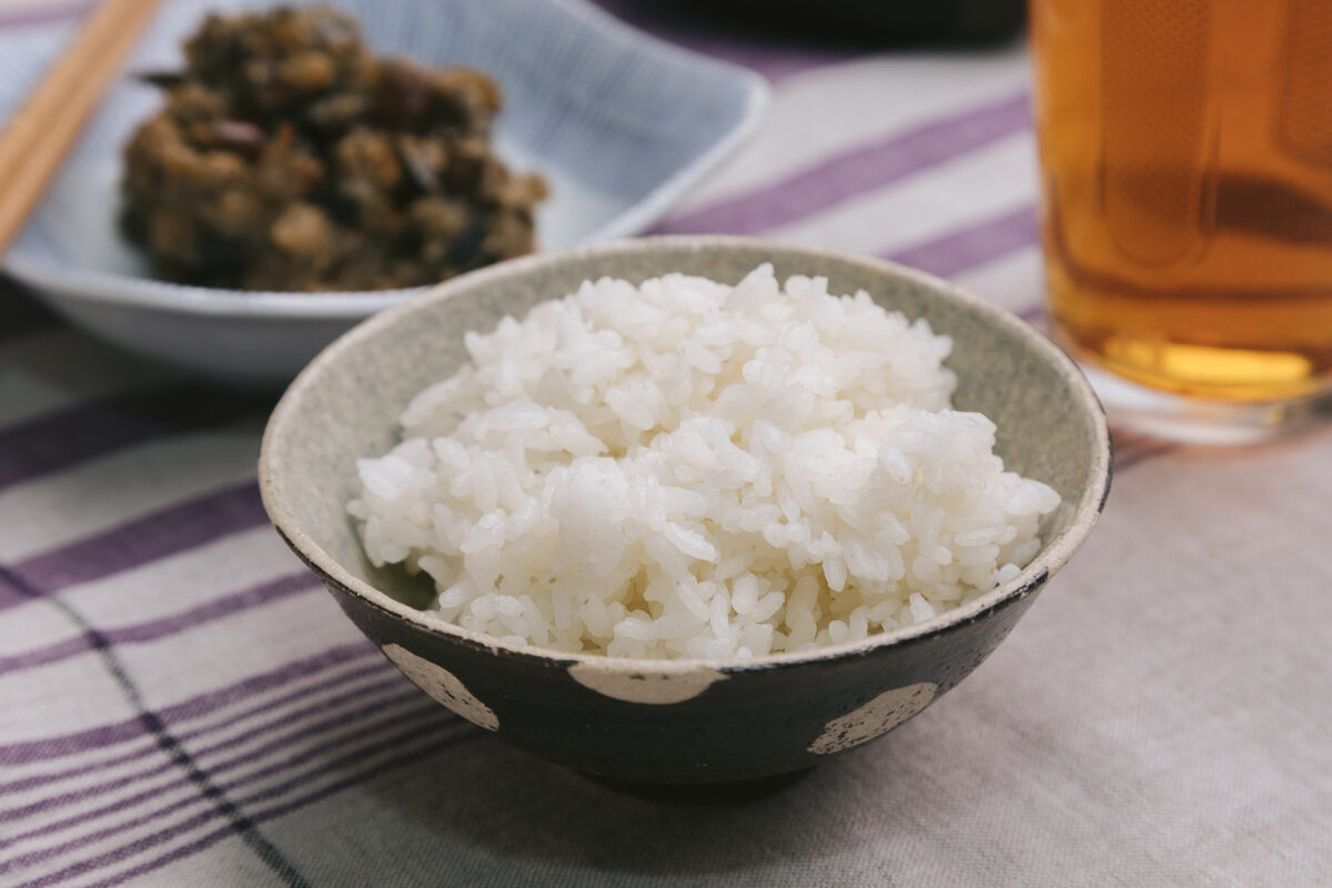 食卓のごはん（白米）