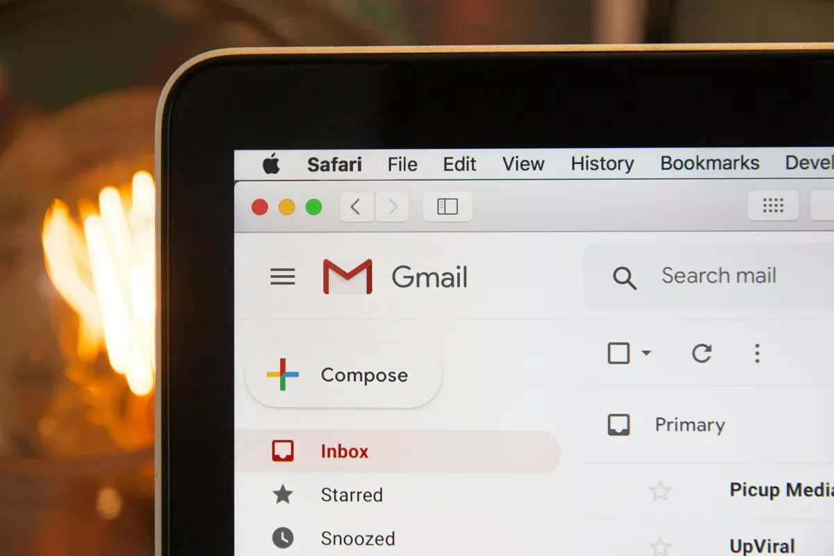 Gmailアプリ画面