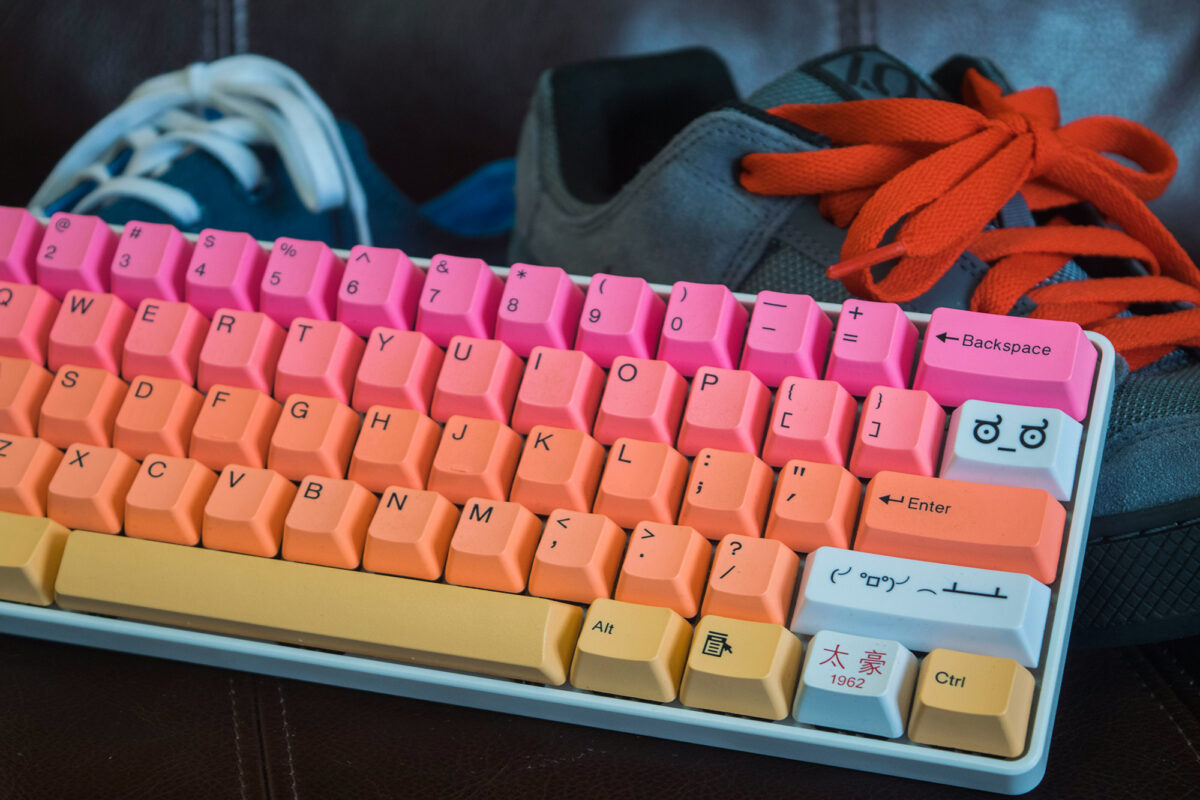 カラフルでおしゃれなキーボード