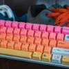 カラフルでおしゃれなキーボード