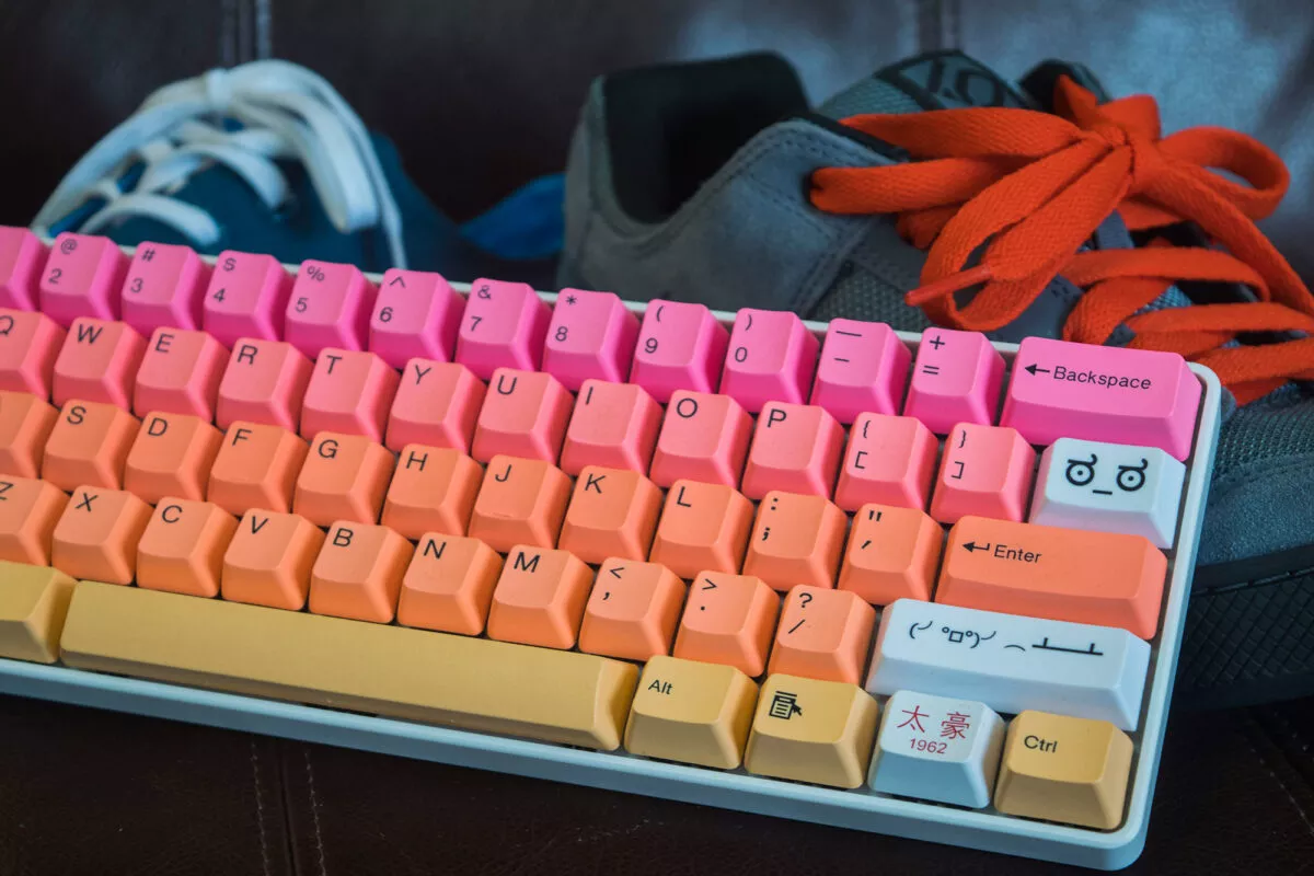 カラフルでおしゃれなキーボード